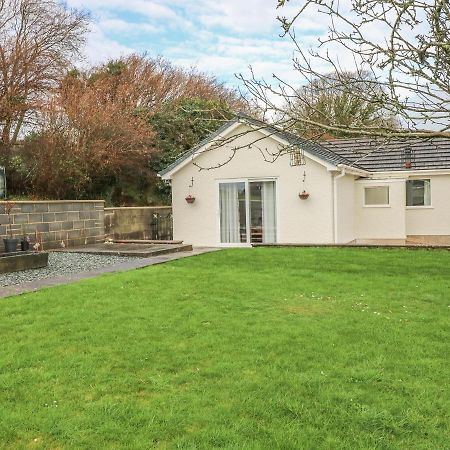 Broadford Farm Bungalow Kidwelly Exterior foto